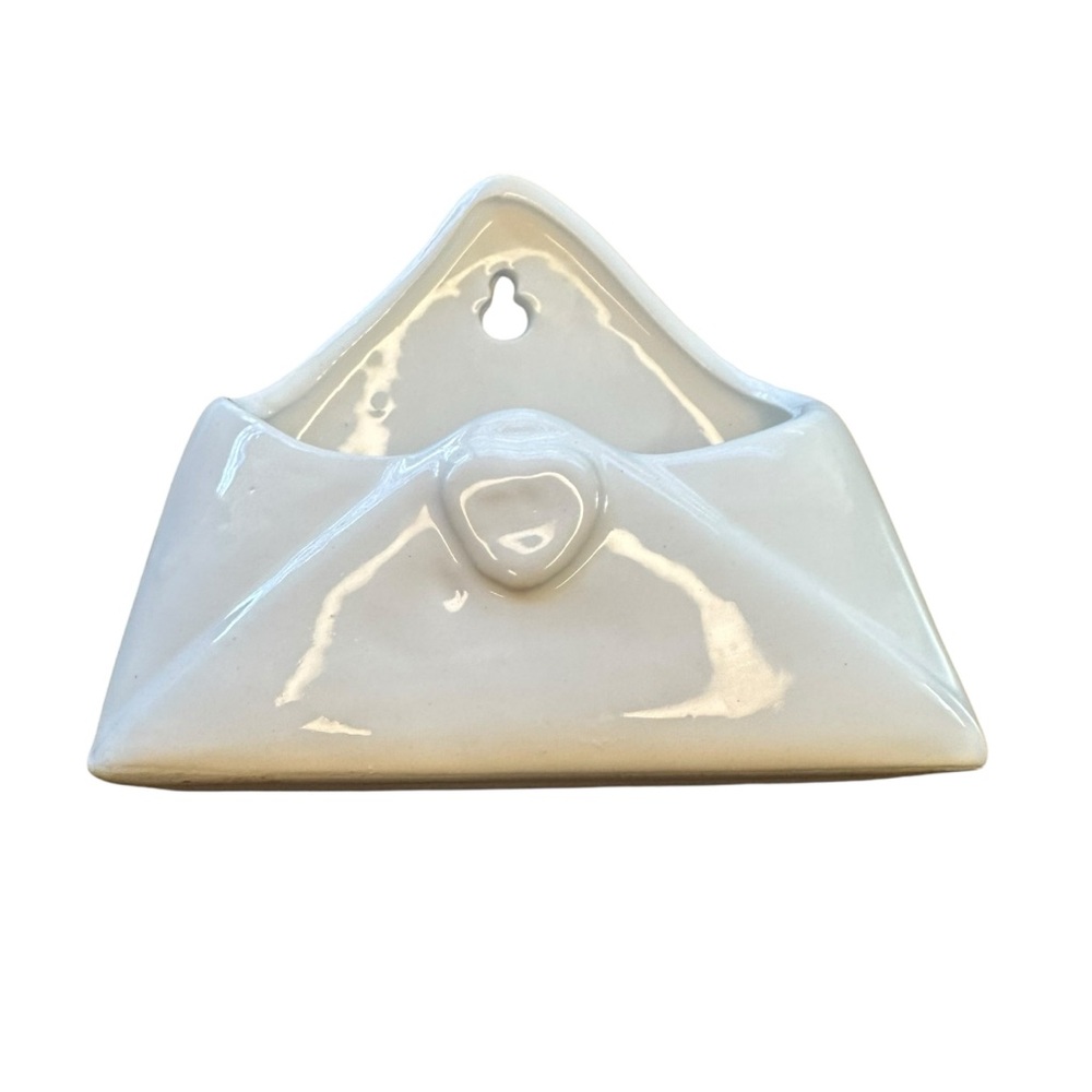 White Envelope Wall Pocket / Mail Holder Ceramic Wall Decor